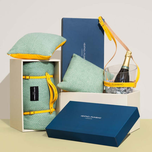 The Mint Green & Yellow Ultimate Picnic Gift Set