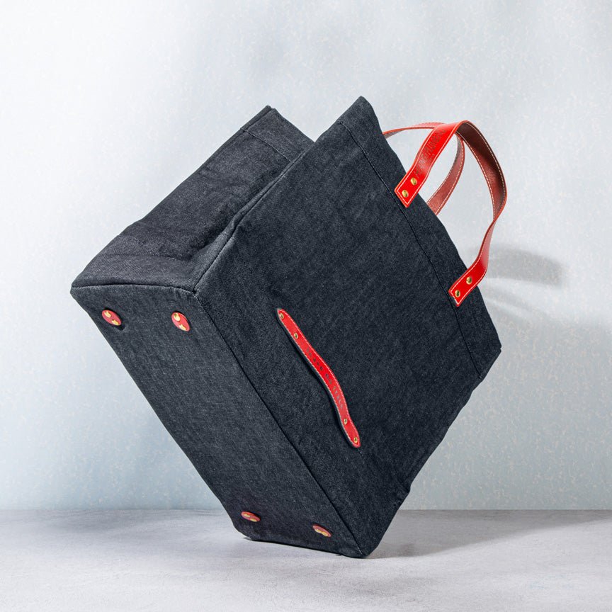 "Leave No Trace" tote bag - Red - Heating & Plumbing London -