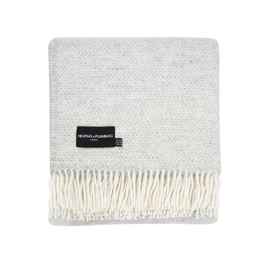 Evening Tales - Pure New Wool Blanket - Fluffy - Light Grey