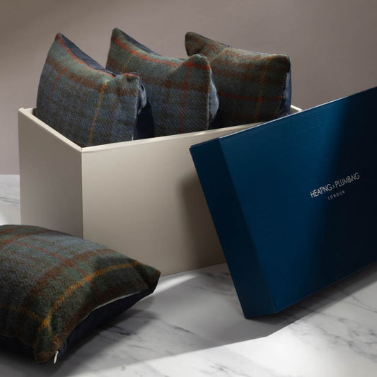 The Classic Hunting Lodge Cushion Gift Set