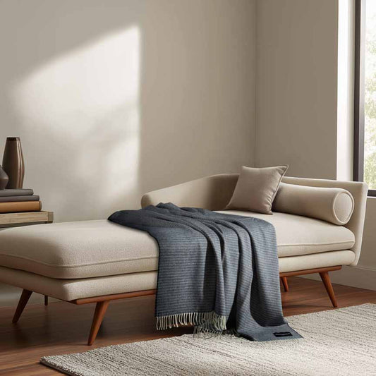 Daydreams - Merino Lambswool Throw - Navy 864