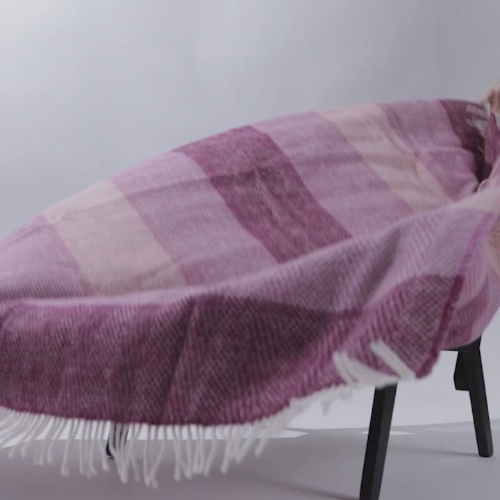 Evening Tales - Pure New Wool Blanket - Down By The Vineyard