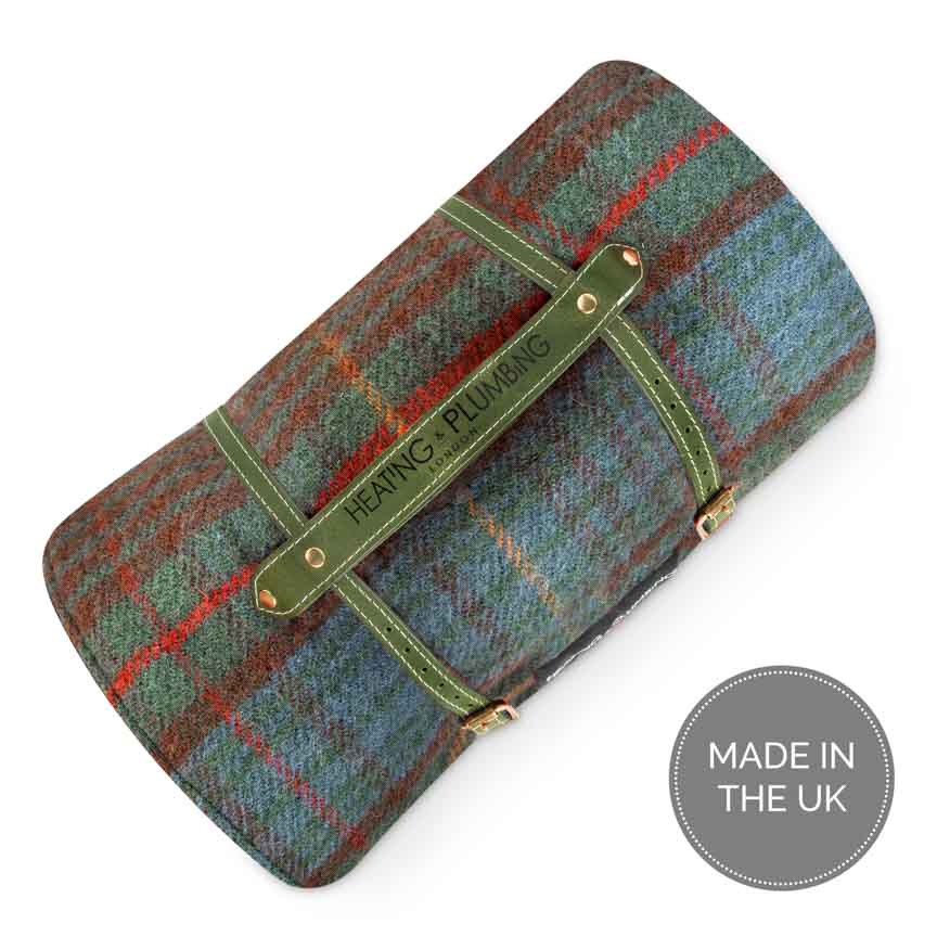 Pure new wool picnic blanket - Classic Hunting Lodge - Heating & Plumbing London - Picnic Blanket