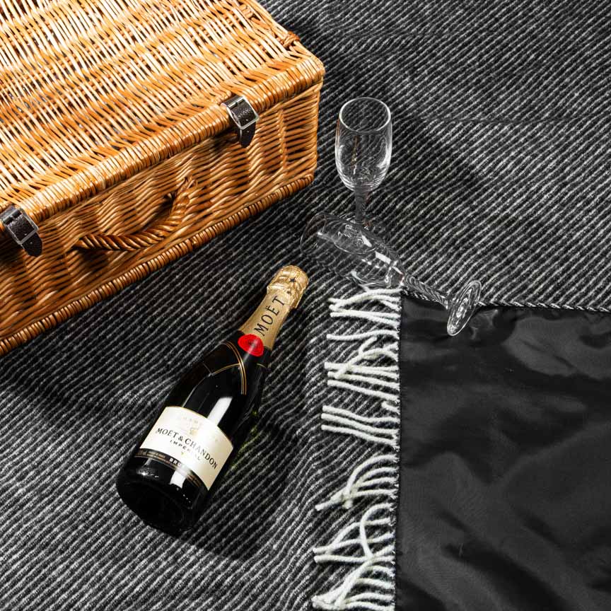 Pure new wool picnic blanket - The Members' Club - Heating & Plumbing London - Picnic Blanket