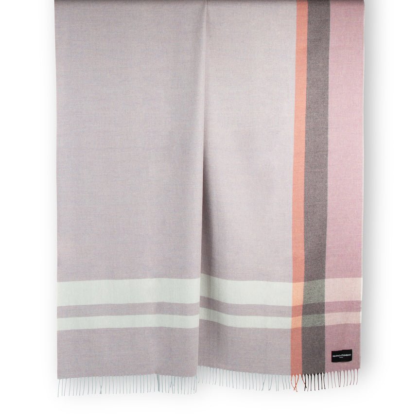 Wonderland - Alpaca & Merino Lambswool Blanket - Contemporary Soft Pink - Heating & Plumbing London - Throw