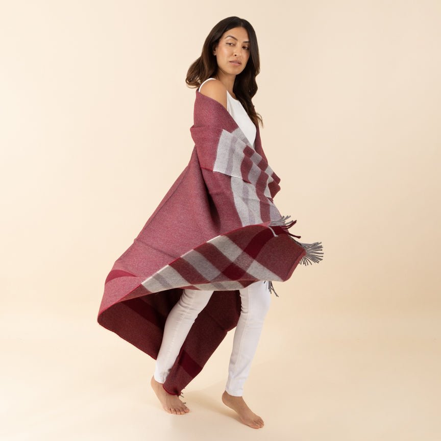 Wonderland - Alpaca & Merino Lambswool Blanket - Contemporary Wine - Heating & Plumbing London - Throw